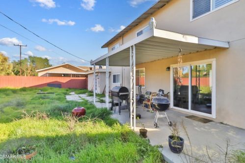 2803 Hollister St, Simi Valley CA  93065-5214 exterior