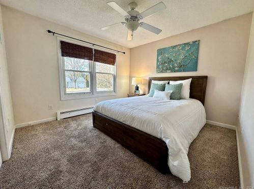 84 Mccormick Ln, Middletown CT  06457-2076 exterior
