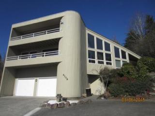 6208 185th St, Bothell, WA 98028-8921