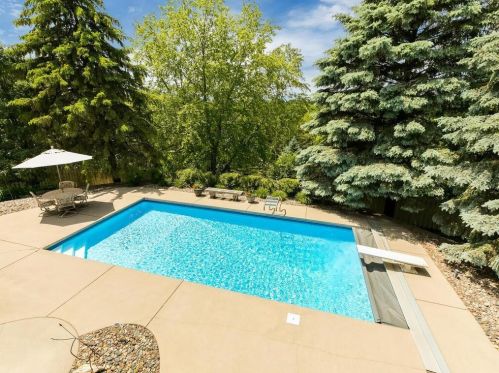 3817 Bridgewater Dr, Saint Paul MN  55123-2526 exterior
