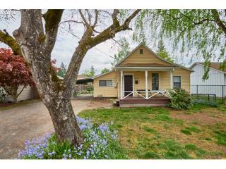 614 Chehalem St, Newberg, OR 97132-3624