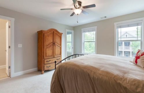 2035 Hatteras Way, Atlanta GA  30318-1084 exterior