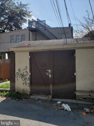 2307 5th St, Harrisburg, PA 17110-2382