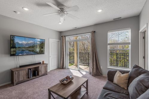 10255 Bleeker St, Saint Paul MN  55129-6904 exterior
