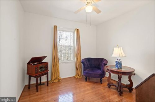 7909 Pebble Brook Ct, Springfield VA  22153-2618 exterior