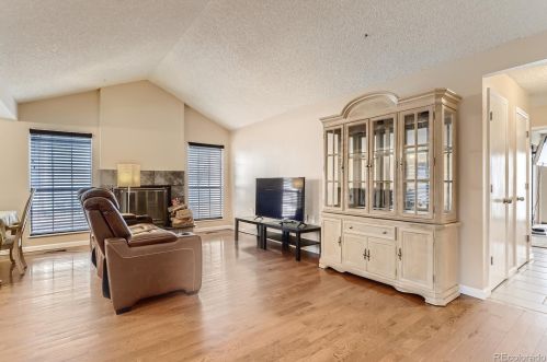 1434 Evanston St, Aurora CO 80014-3921 exterior