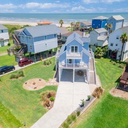 11211 Beard Dr, Galveston, TX 77554-8834