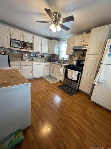2379 Corbin Ave, New Britain, CT 06053-1659