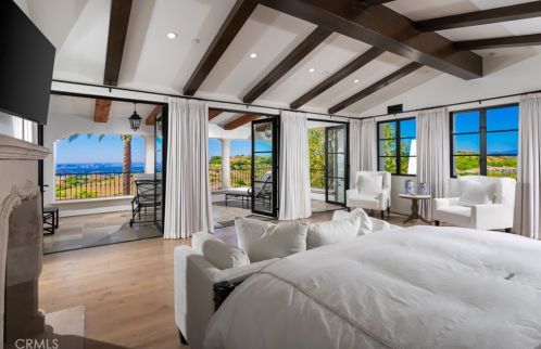 20 Black Falcon, Irvine CA  92603-0420 exterior