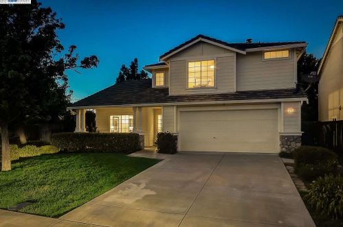 310 Shadowfalls Cir, Pacheco, CA 94553-4153