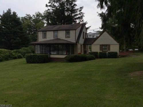 170 Quaker Church Rd, Dover NJ  07869-1437 exterior