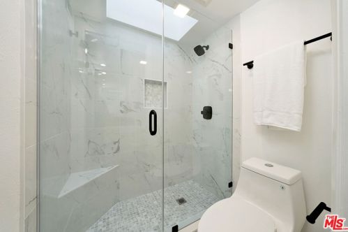 4871 Paseo De Vega, Irvine CA  92603-3322 exterior