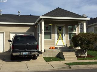 4933 9th Ct, Damascus OR  97080 exterior