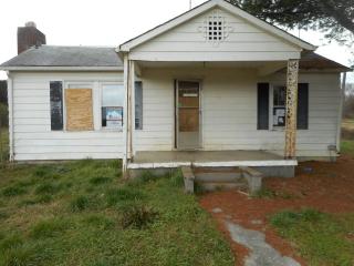 1381 Allison Town Rd, Philadelphia, TN 37846-2235