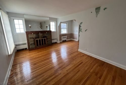 223 Victor St, Scotch Plains, NJ 07076-1466