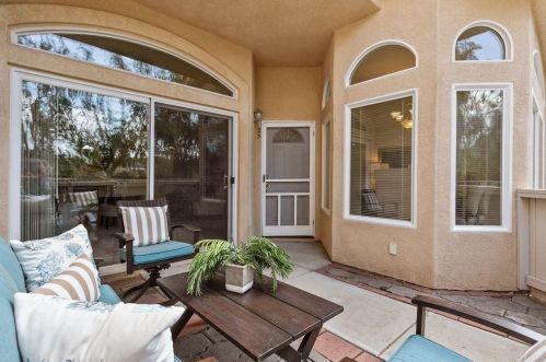 6629 Santa Isabel St, Carlsbad, CA 92009-5960