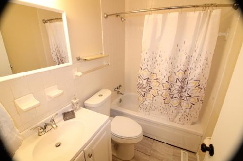 11827 Fairsprings Ct, Cincinnati OH 45246-2101 exterior