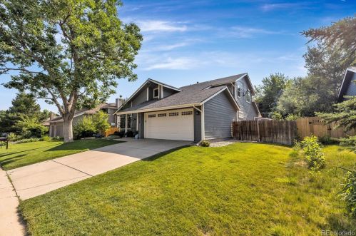 8238 Jasmine Ct, Englewood, CO 80112-3049
