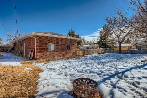 1605 James Dr, Loveland CO 80538-3718 exterior