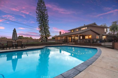 1358 Oxford Way, Upland, CA 91786-2658