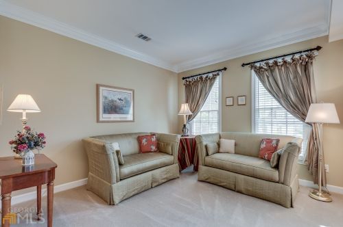 765 Yosemite Dr, Suwanee GA  30024-4004 exterior
