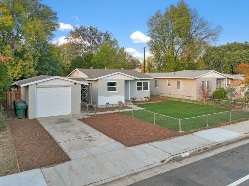 4765 Central Ave, Riverside CA  92506-2332 exterior