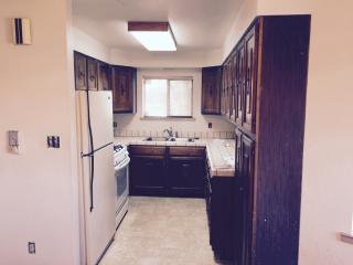 723 Berry Ave, Hayward CA  94544-2507 exterior