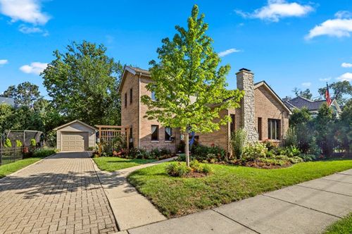 818 Hillside Ave, Glendale Heights, IL 60137-4782