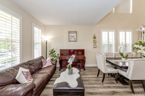 9 Carmichael, Irvine CA  92602-0939 exterior