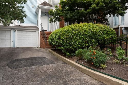 8695 Hope Mews Ct, Atlanta GA  30350-2961 exterior