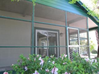 1091 Lozanos Rd, Newcastle, CA 95658-9660
