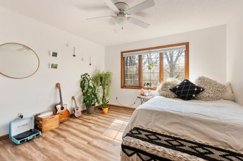 2062 Holloway Ave, Saint Paul MN  55109-3907 exterior