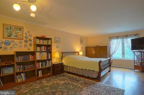 12 Sayre Dr, Princeton NJ  08540-5858 exterior