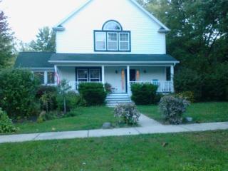 3670 Sherman Ave, Gurnee, IL 60031-5413