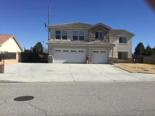 42824 Fairlee Dr, Lancaster, CA 93536-4636
