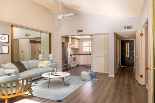 48941 Eisenhower Dr, Indio, CA 92201-7515