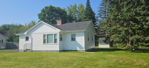 15 Parkway, Brewer, ME 04412-1234