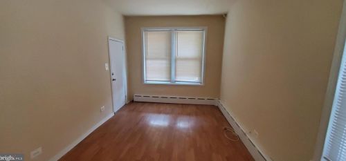 6819 Jackson St, Philadelphia PA  19135-2211 exterior