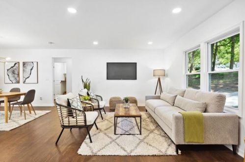 3912 Live Oak Dr, Atlanta GA  30340-2512 exterior