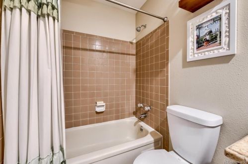 8023 Niagara Way, Englewood CO 80112-3112 exterior