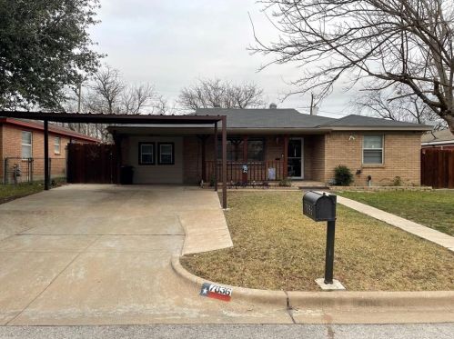 7836 Whitney Dr, Fort Worth TX  76108-2512 exterior