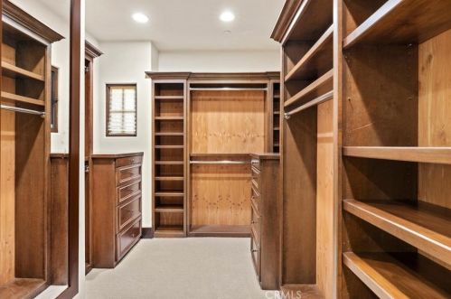 47 Echo Gln, Irvine CA  92603-0421 exterior