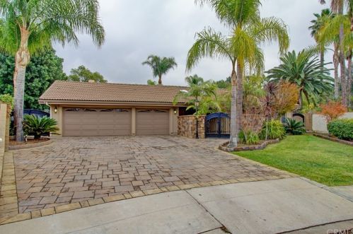 428 Oakgrove Cir, Anaheim, CA 92807-3729