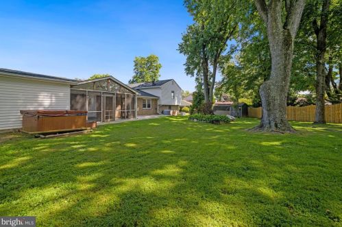 14604 Cobblestone Dr, Silver Spring MD 20905-5807 exterior