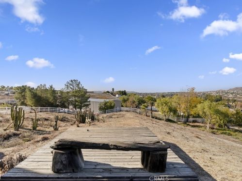 18477 Hollowtree Ln, Riverside CA  92504-9467 exterior