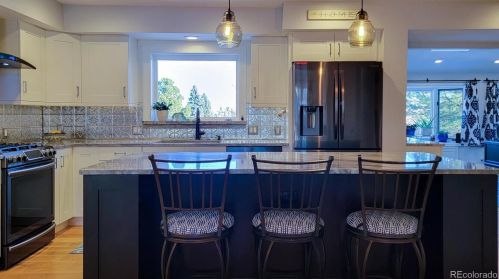 7029 Magnolia Cir, Englewood CO exterior