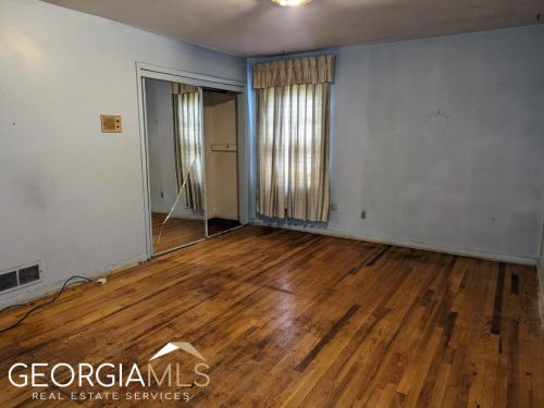 352 Harris Manor Dr, Atlanta GA  30311-2117 exterior