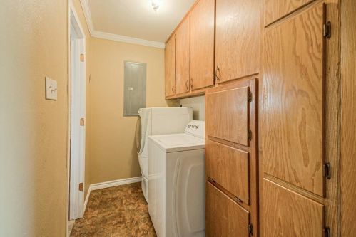 501 Center St, Whitewright TX 75491-2804 exterior