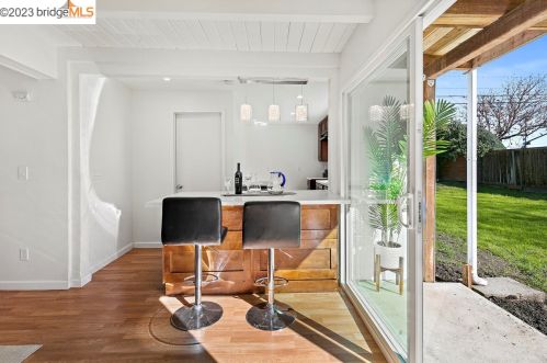 1005 Oak Grove Rd, Concord CA  94518-3004 exterior