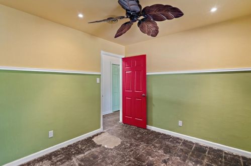 7501 Creston Ln, Austin TX  78752-1324 exterior